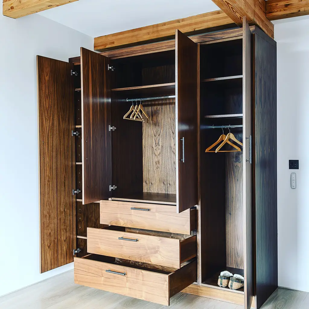 Raw Cabinetry – Wardrobe Crafted in Kent loop 4